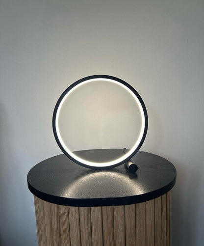 **NYRA CIRCLE LED-Lampe – Berührungsempfindliches Licht für Eleganz** 10