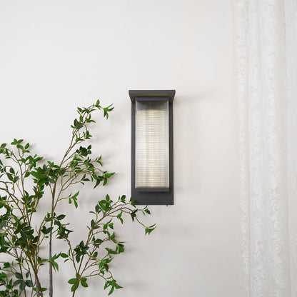 Oleron Außenwandleuchte – Elegante Lichtquelle für Ihren Garten 5