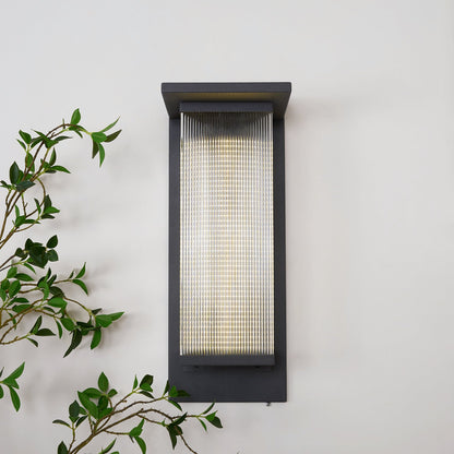 Oleron Außenwandleuchte – Elegante Lichtquelle für Ihren Garten 6