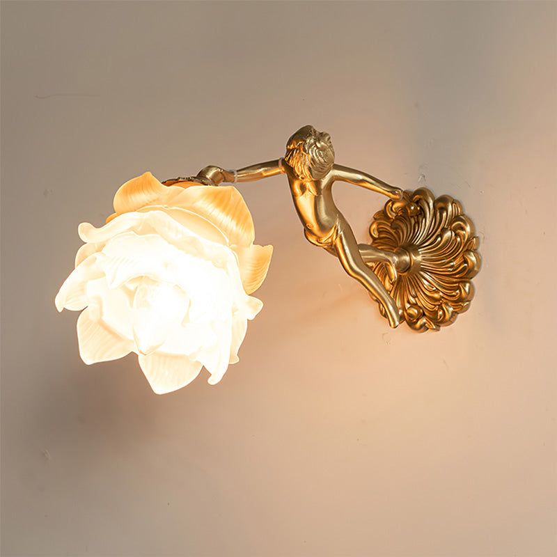 Putti Statuetten Brass Wandlampe – Elegante Lichtquelle Für Stilvolles Ambiente 0