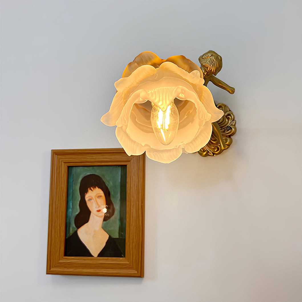 Putti Statuetten Brass Wandlampe – Elegante Lichtquelle Für Stilvolles Ambiente 5
