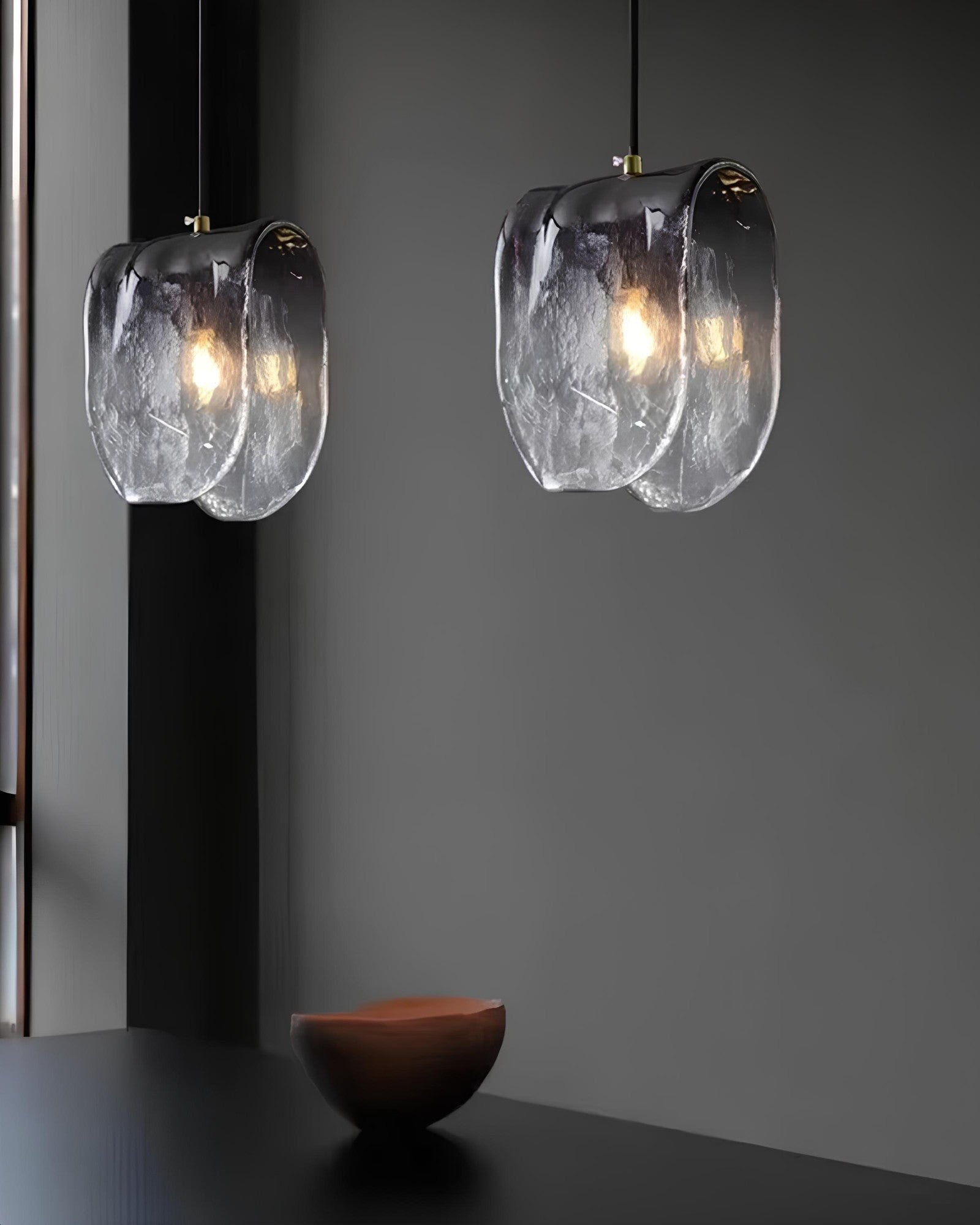 **SCHWIMMENDES GLAS – Poetische Lichtgestaltung für Ihr Zuhause** 1