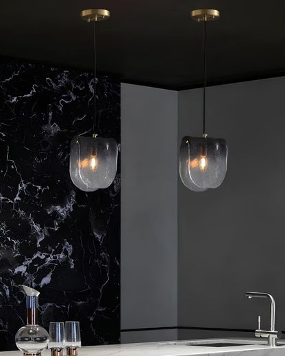 **SCHWIMMENDES GLAS – Poetische Lichtgestaltung für Ihr Zuhause** 2