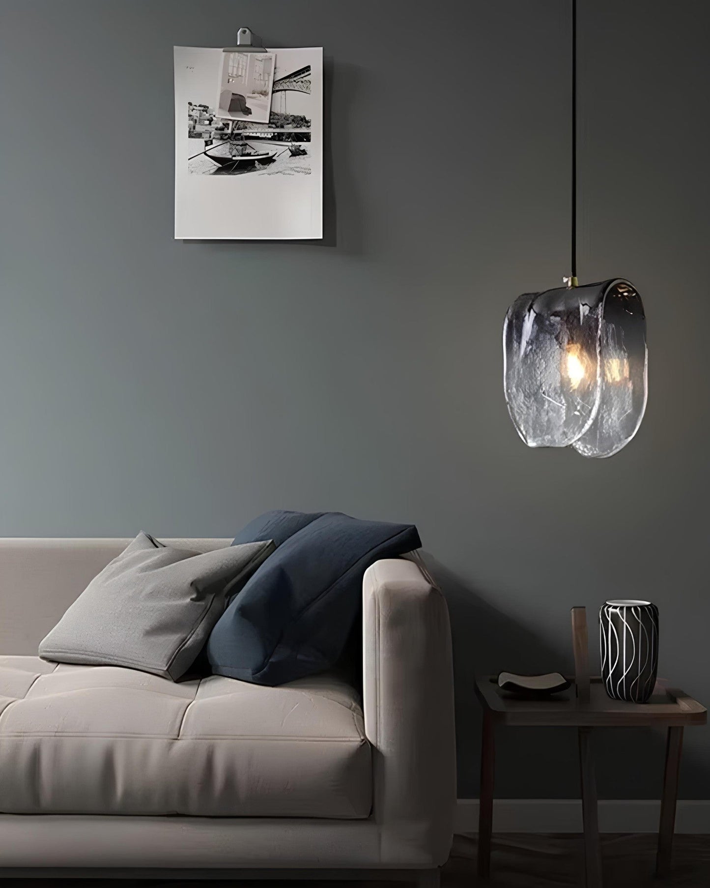 **SCHWIMMENDES GLAS – Poetische Lichtgestaltung für Ihr Zuhause** 3
