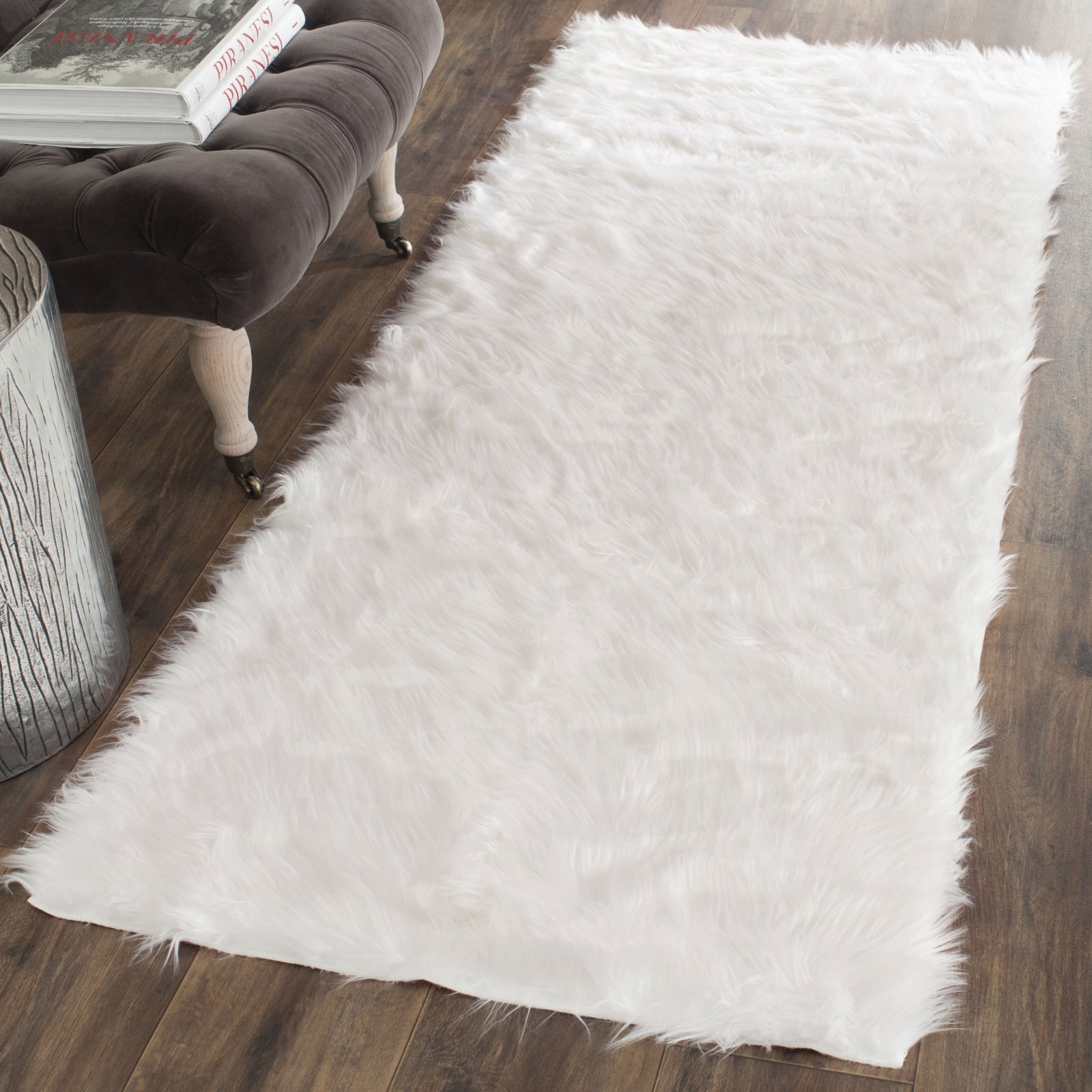 Safavieh Kunstschaffell Teppich FSS235A – Luxuriöse Eleganz Für Ihr Wohnzimmer 3