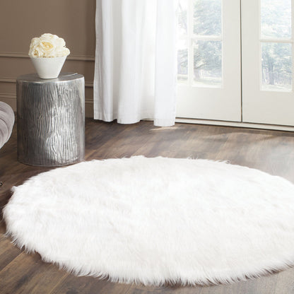 Safavieh Kunstschaffell Teppich FSS235A – Luxuriöse Eleganz Für Ihr Wohnzimmer 4