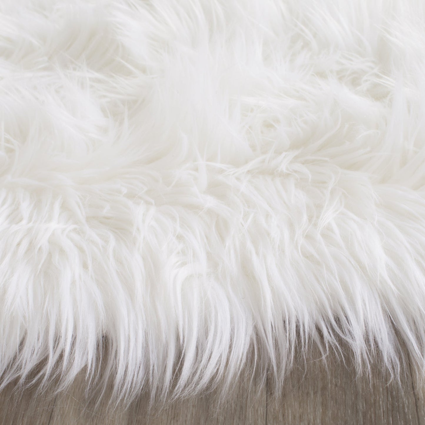 Safavieh Kunstschaffell Teppich FSS235A – Luxuriöse Eleganz Für Ihr Wohnzimmer 7