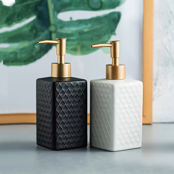 Säulenseifenspender Keramik Schwarz – Elegantes Design für Ihr Badezimmer 3