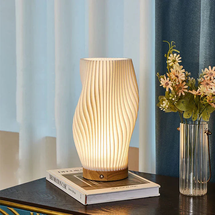 Schicke Spiral-Nachtlichtlampe Gestreifter Schirm – Elegantes Warmes Licht für Modernen Stil 6