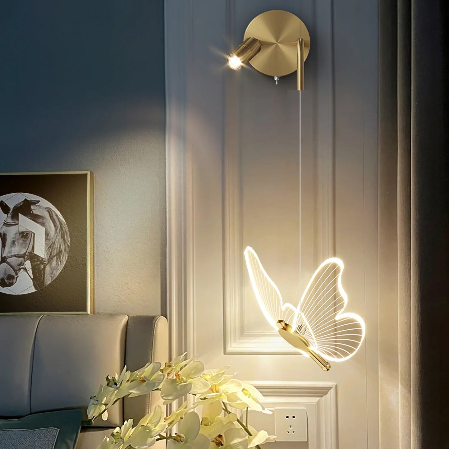 Schmetterlings Wandlampe – Elegantes Lichtspiel für Stilvolle Räume 4