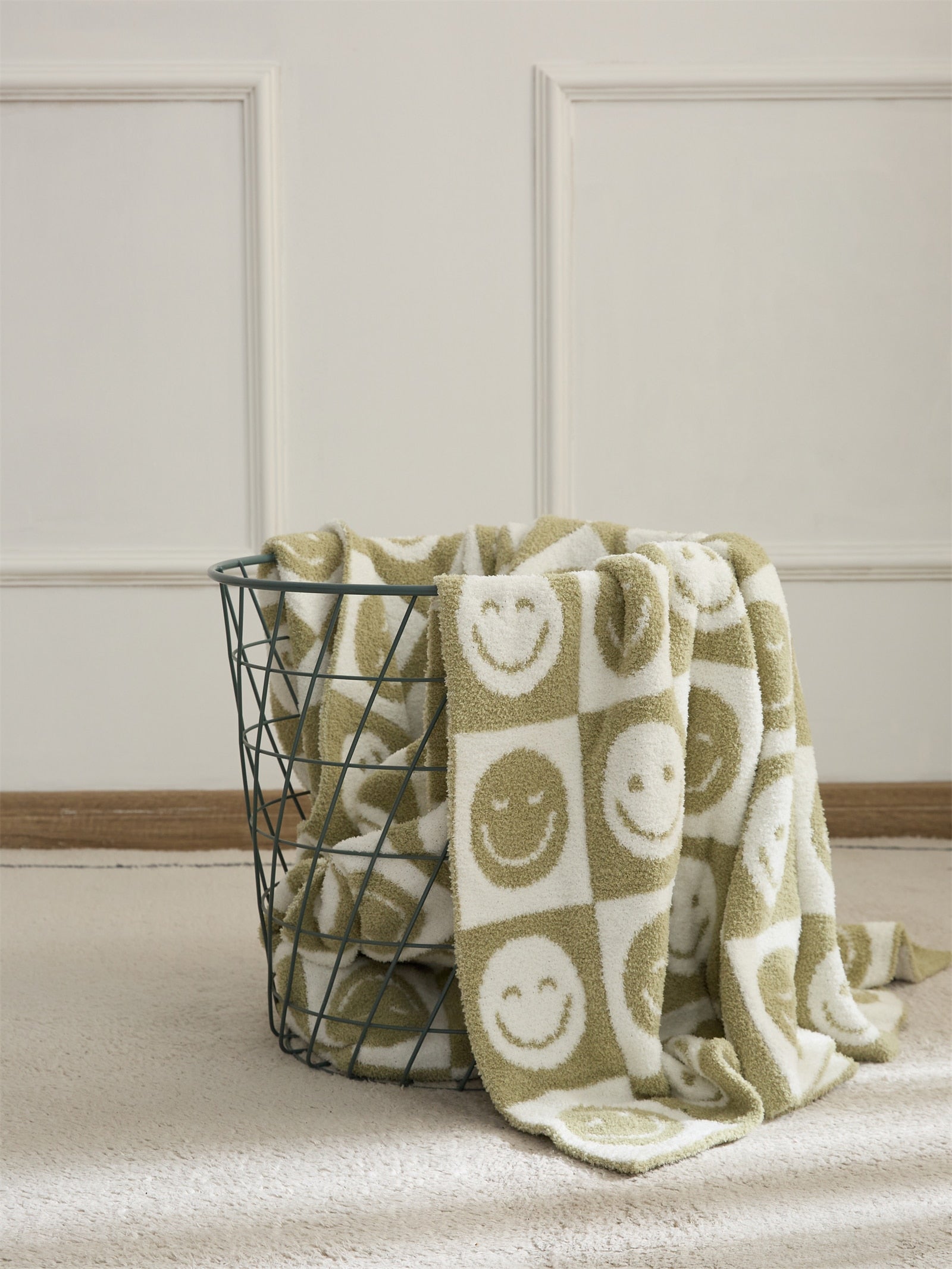 Smiley-Gesichtsdecke aus Mikrofaser – Weiche Kuscheldecke für Gemütliche Abende 7