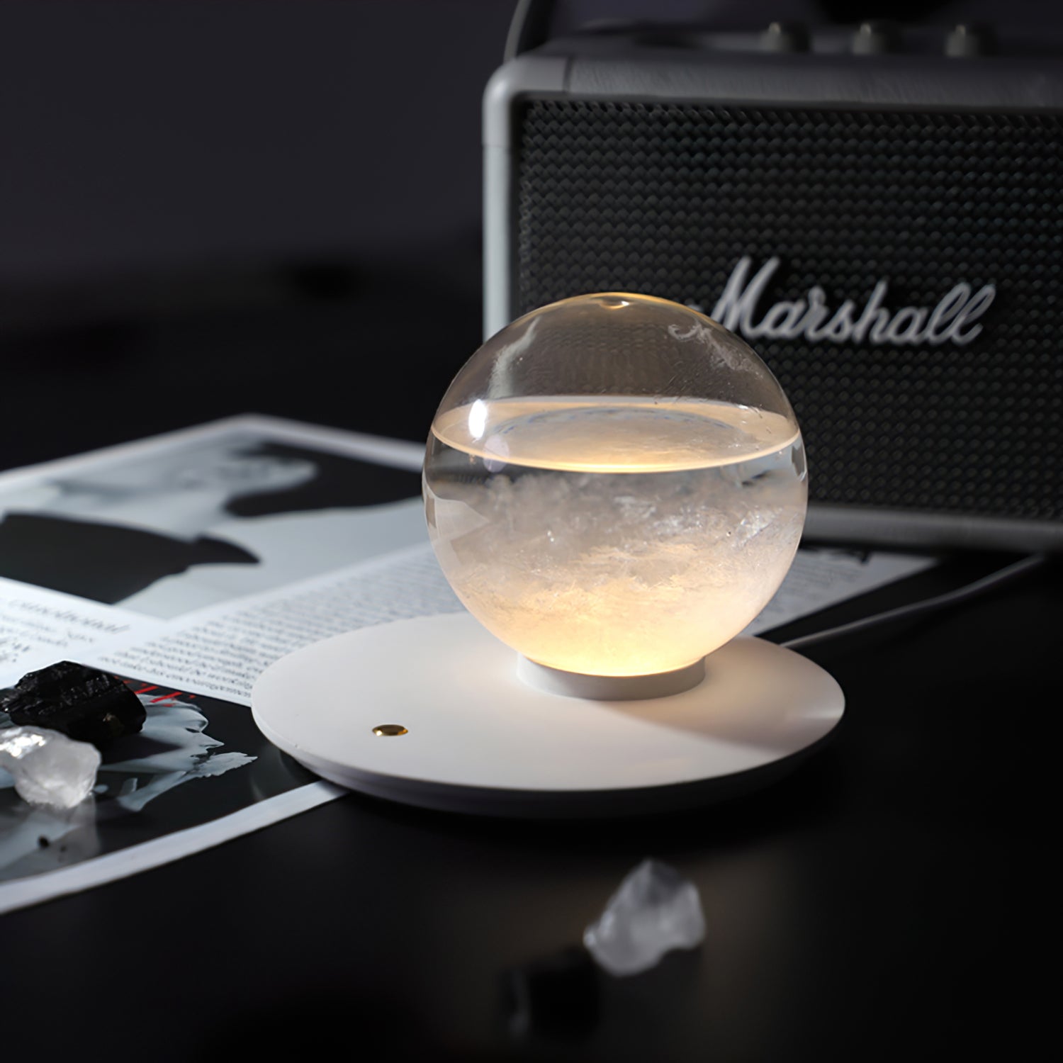 Storm Bottle Tischlampe – Elegante Beleuchtung Für Entspannte Nächte 1