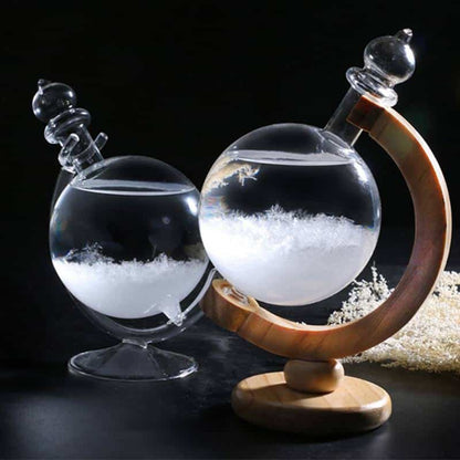 Sturmglobus Wettervorhersage – Stilvolle Wissenschaftliche Dekoration 1