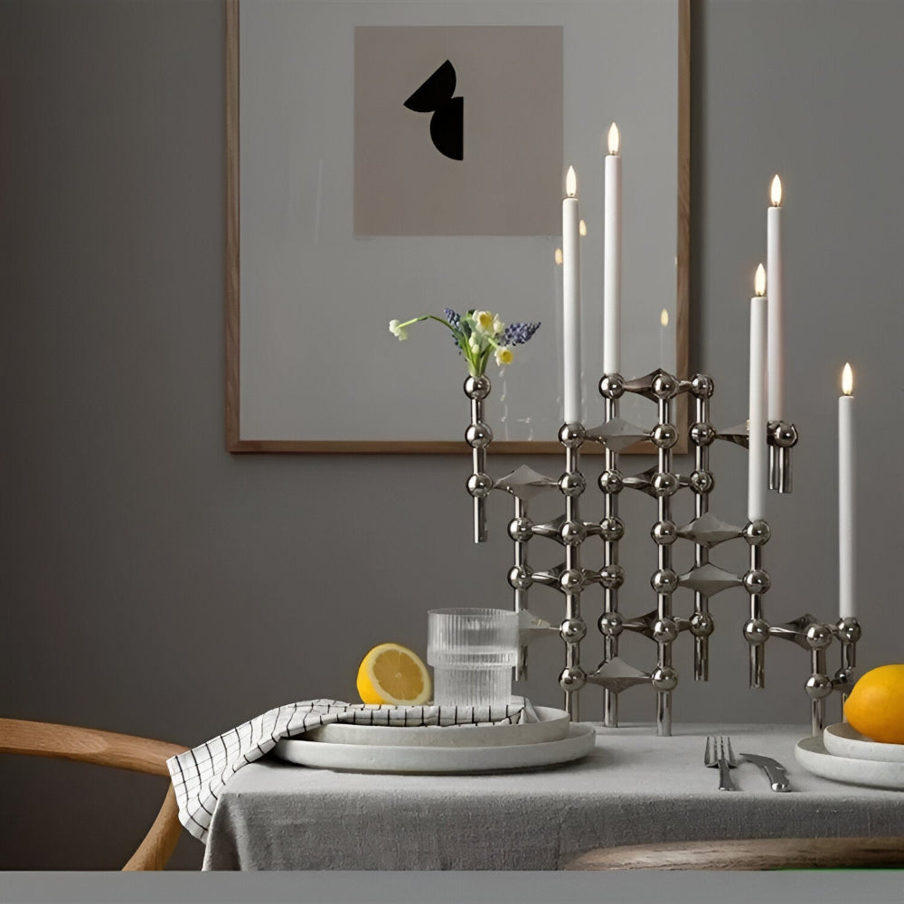 Stylischer Silberner Kerzenhalter aus Metall – Elegante Dekoration für Ihr Zuhause 5