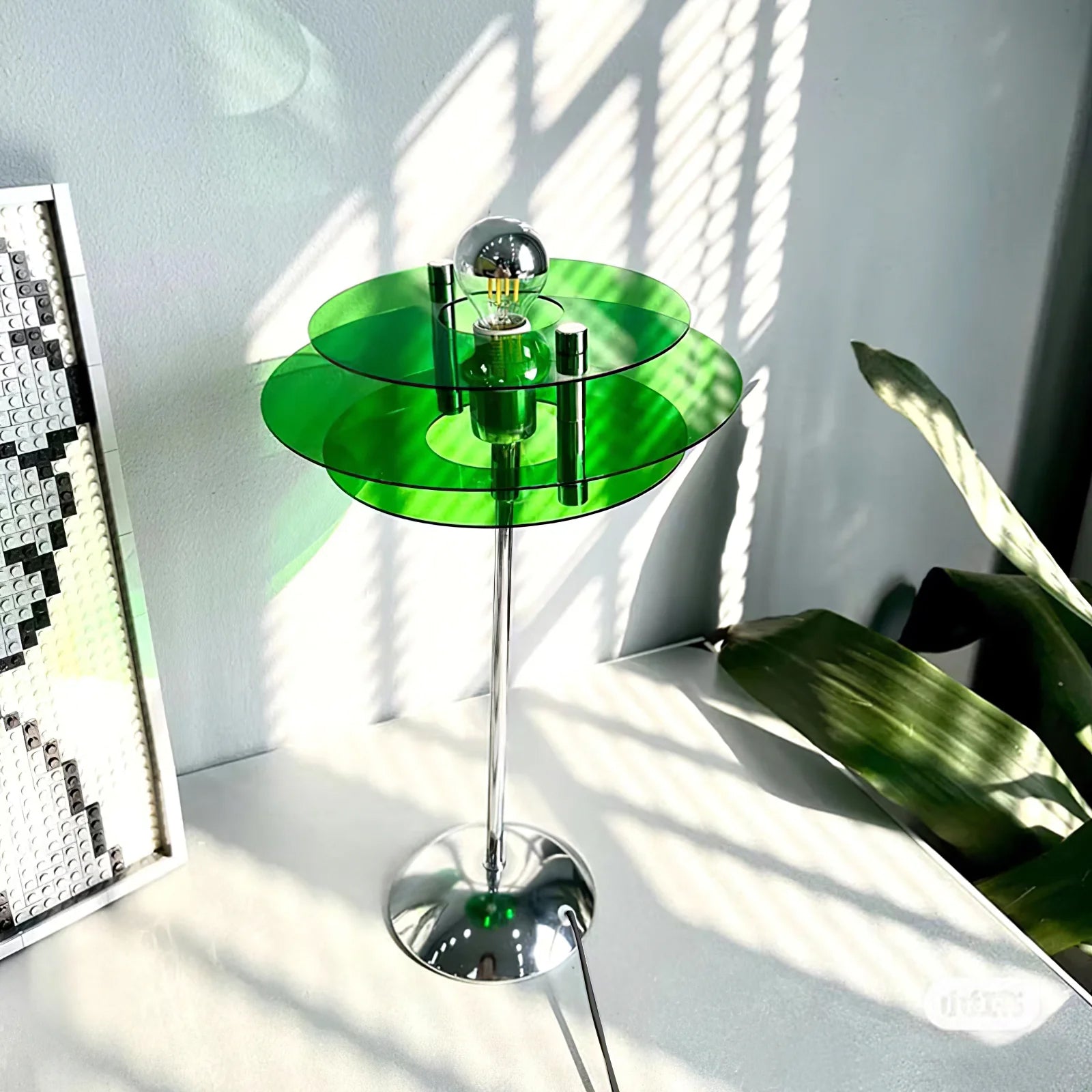 UFO Tischlampe – Stilvolle Akzentbeleuchtung für Jeden Raum 0