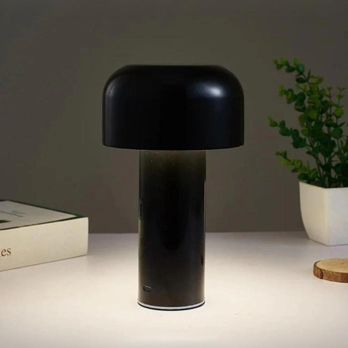 Tischlampe Kuppelschirm - Stilvolle Akzentbeleuchtung