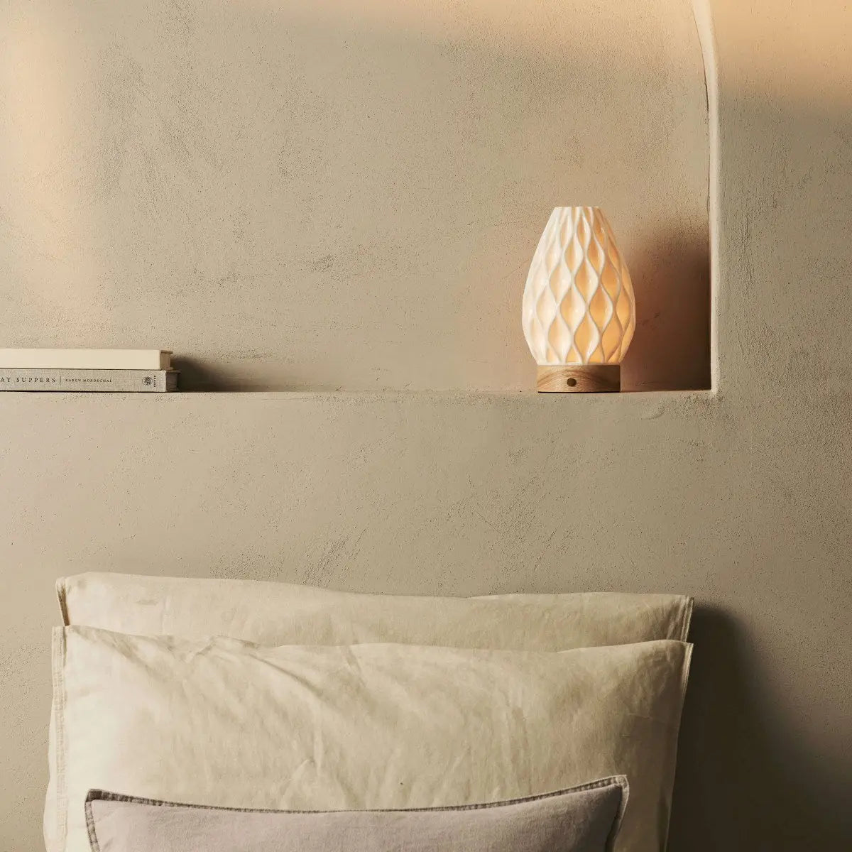Vela Kabellose Tischlampe aus Porzellan – Flexibles Licht für Jeden Anlass 2