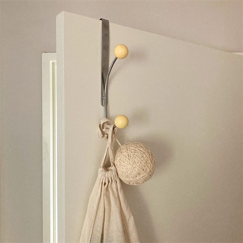 Vintage Garderobe Mit Drei Haken – Stilvolle Ordnung Für Ihr Zuhause 5