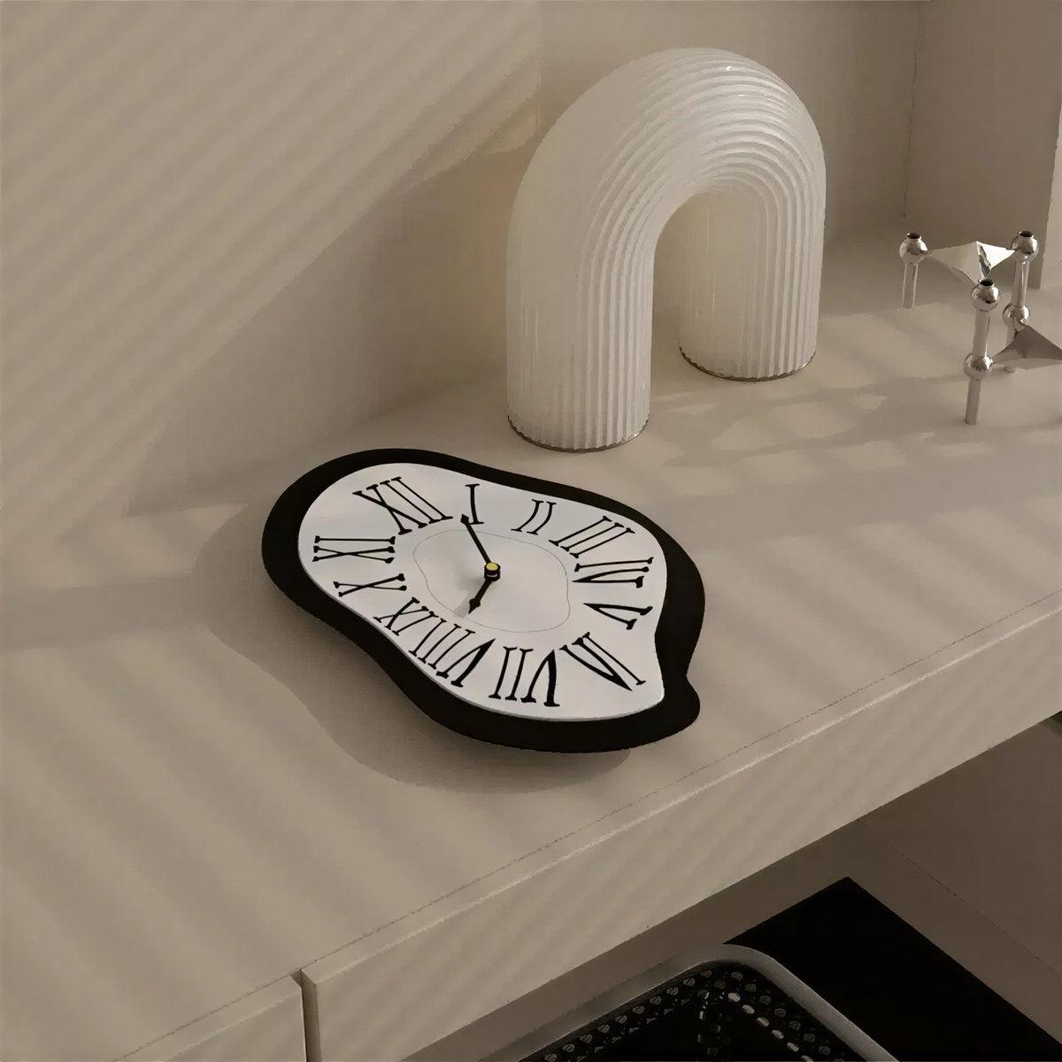 **Von Dali Inspirierte Schmelzende Wanduhr – Surrealistisches Kunstwerk für Ihr Zuhause** 1