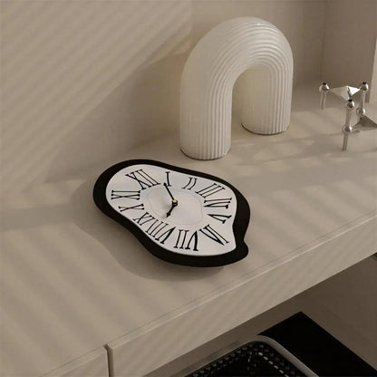 **Von Dali Inspirierte Schmelzende Wanduhr – Surrealistisches Kunstwerk für Ihr Zuhause** 1