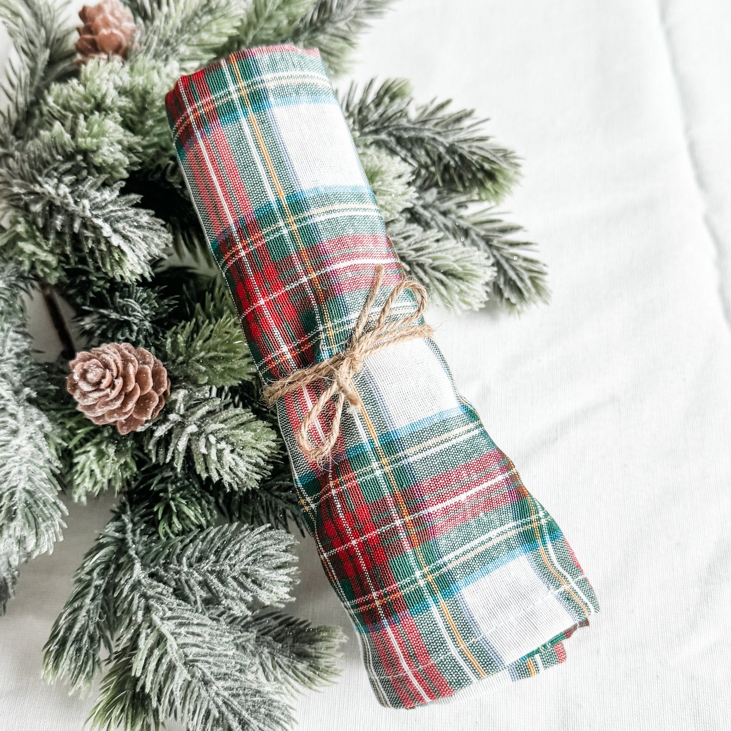 Weihnachtliches Stofftischset Set – Festliche Stimmung Für Ihre Feiertagsmahlzeiten 0