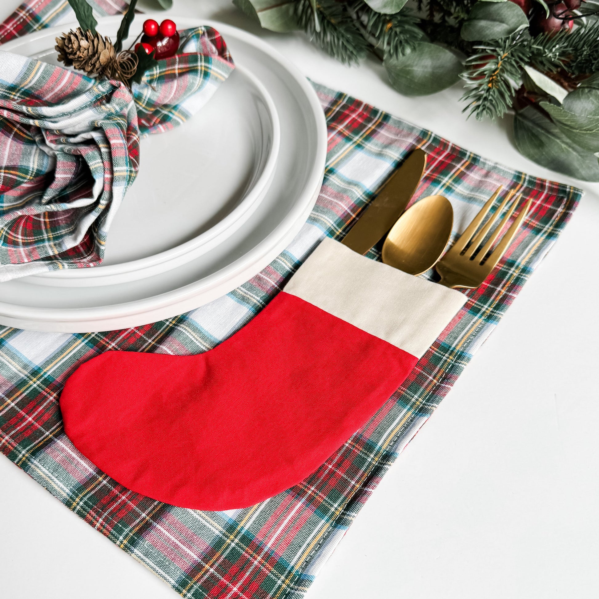 Weihnachtliches Stofftischset Set – Festliche Stimmung Für Ihre Feiertagsmahlzeiten 2