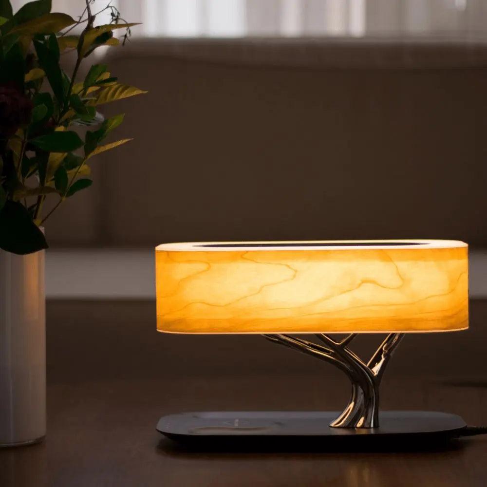 **Zeitgenössische Tischlampe aus Glas** – Elegante Beleuchtung mit kabelloser Ladefunktion 3