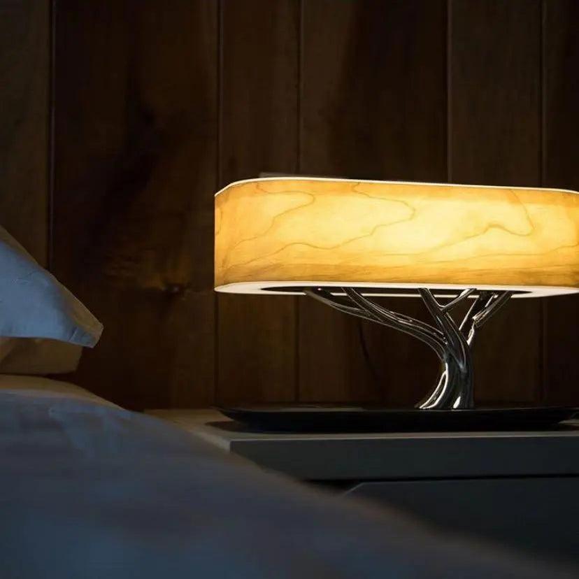 **Zeitgenössische Tischlampe aus Glas** – Elegante Beleuchtung mit kabelloser Ladefunktion 4