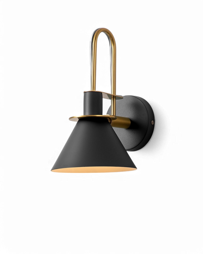 Kegelschirm Wandleuchte - Elegantes Messing-Finish