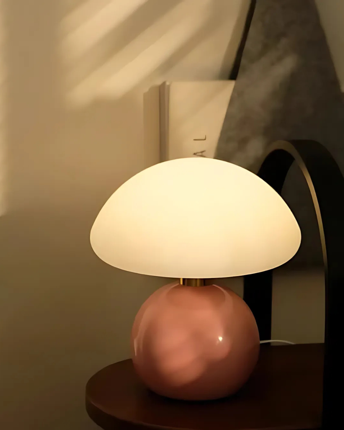 Tischlampe Kugelform Rot - Stilvolle Akzentbeleuchtung