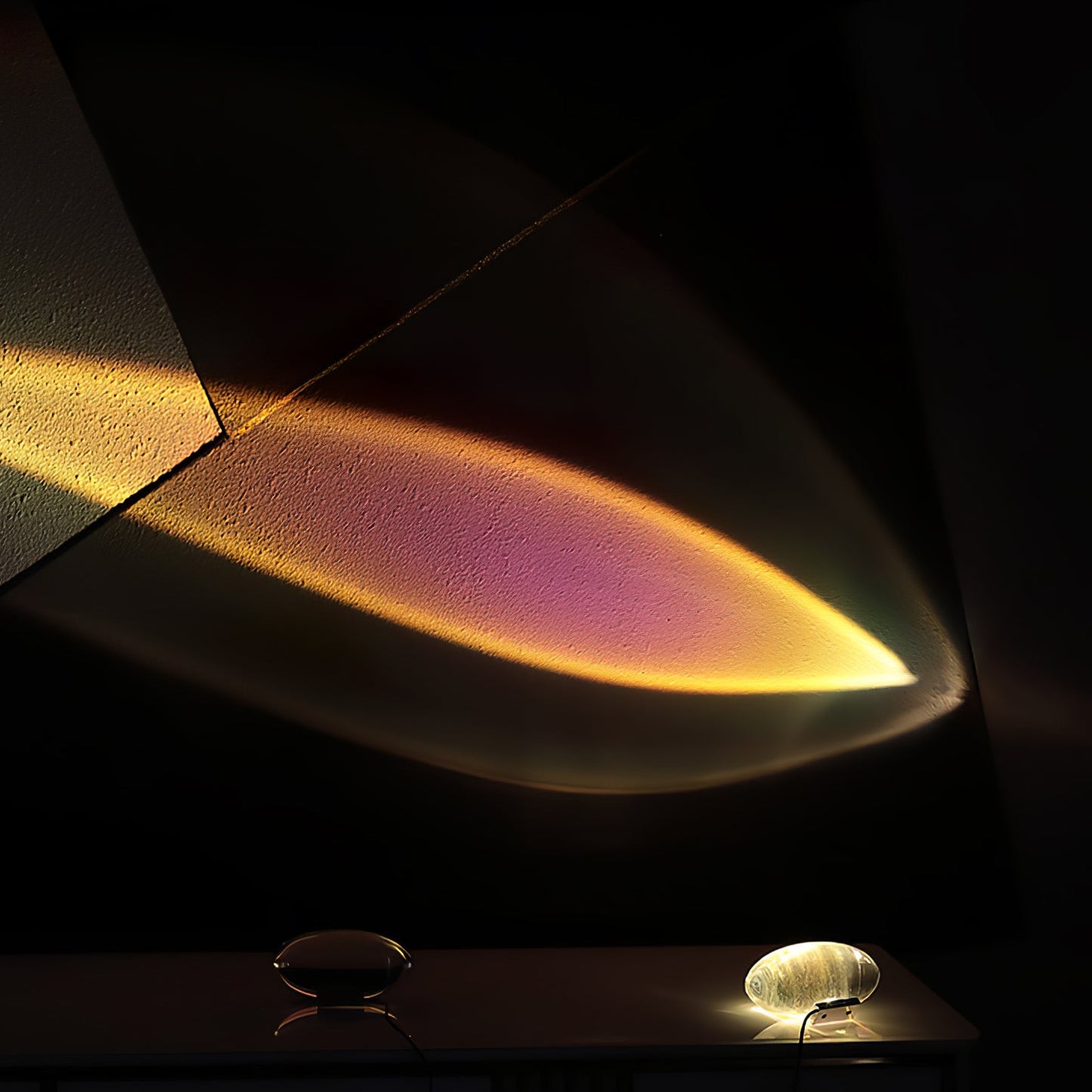 <strong>Atman Tischlampe</strong> – Elegantes Design für jeden Raum 10