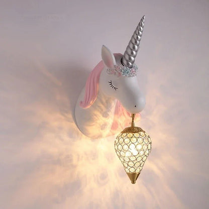 <strong>Einhornwandlampe für Kinderzimmer</strong> – Magische Atmosphäre für kleine Träumer 10