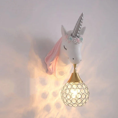 <strong>Einhornwandlampe für Kinderzimmer</strong> – Magische Atmosphäre für kleine Träumer 9
