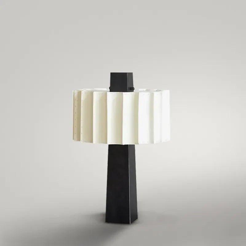 <strong>Elin Tischlampe – Stilvolle Beleuchtung für Ihr Zuhause</strong> 1
