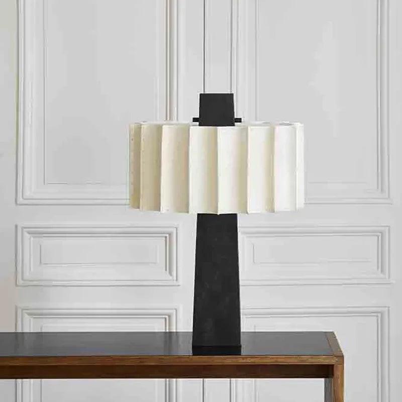 <strong>Elin Tischlampe – Stilvolle Beleuchtung für Ihr Zuhause</strong> 2