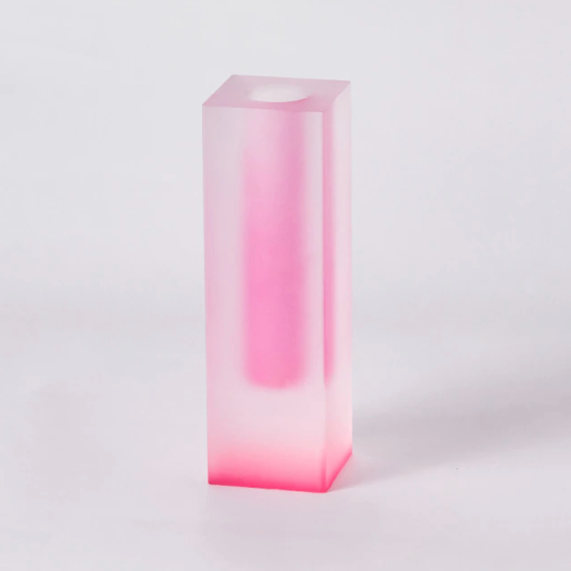 <strong>Moderne Prisma-Acrylvase</strong> – Stilvolle Akzentuierung für Ihr Zuhause 13