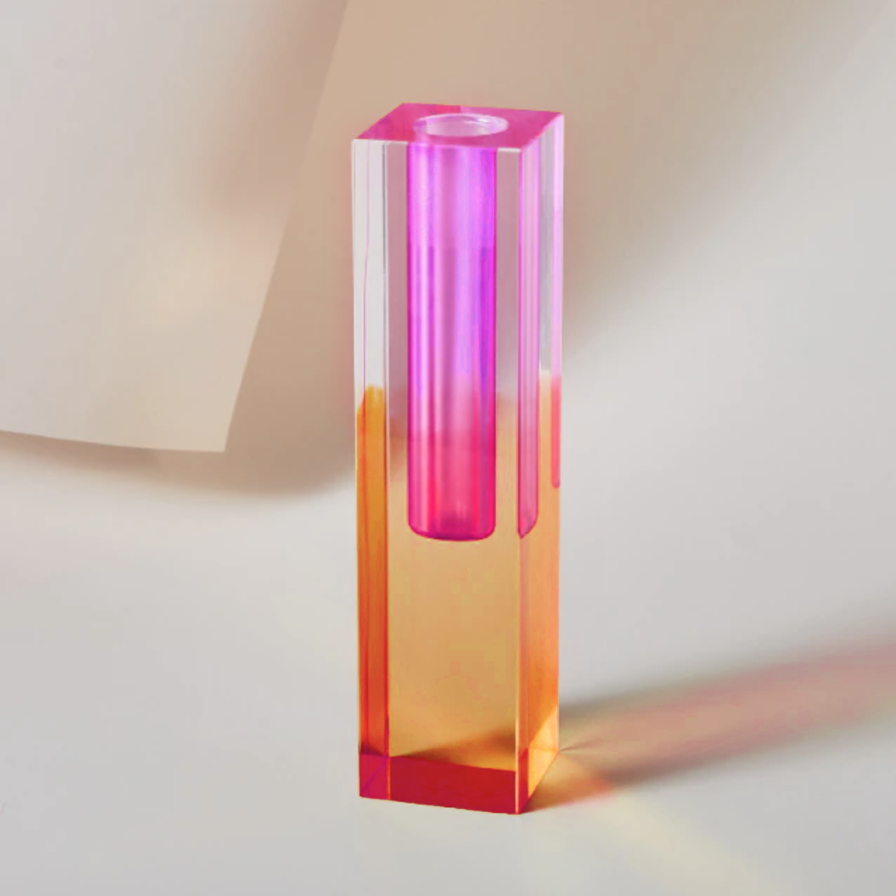 <strong>Moderne Prisma-Acrylvase</strong> – Stilvolle Akzentuierung für Ihr Zuhause 18