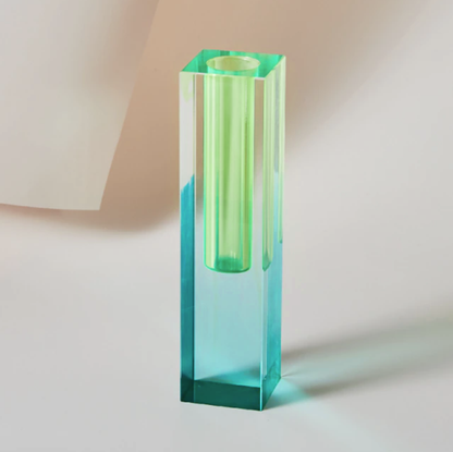 <strong>Moderne Prisma-Acrylvase</strong> – Stilvolle Akzentuierung für Ihr Zuhause 9
