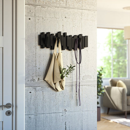 <strong>Schwarzes Sticks Wandregal mit Haken</strong> – Praktische und stilvolle Wandgarderobe 4