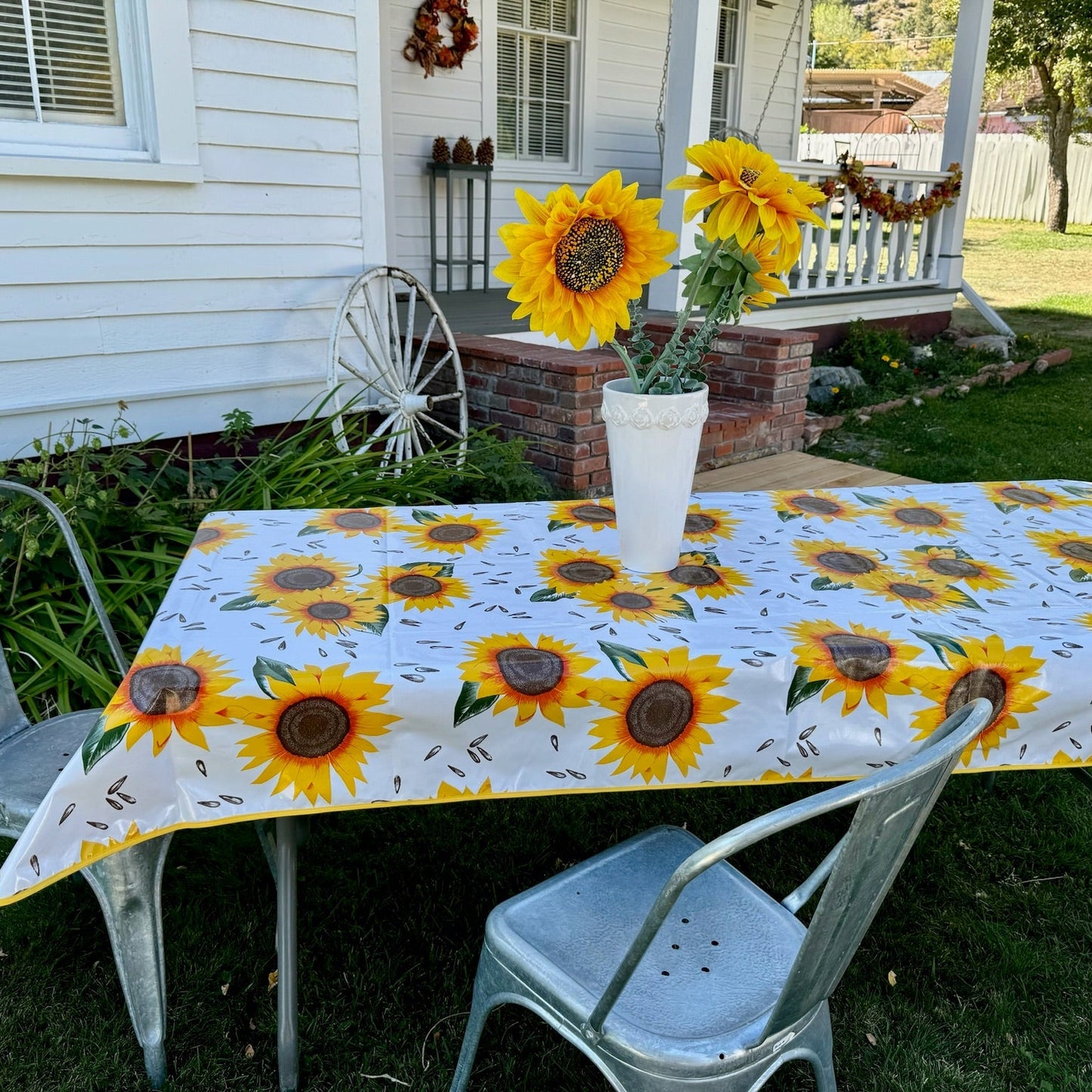 <strong>Sonnenblumen Wachstuch Tischdecken</strong> – Praktische und Stilvolle Tischgestaltung 0
